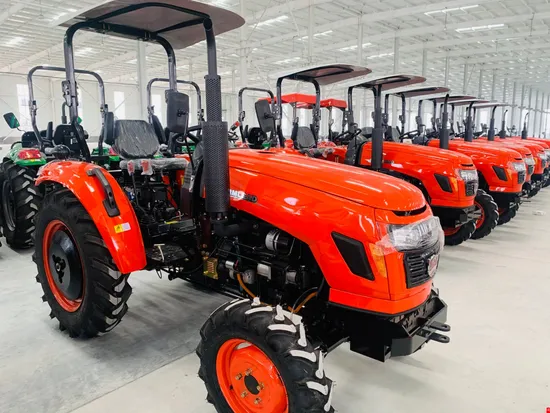 170HP 75HP 200HP 140HP 120HP Compact Tractor Night Vision Enhancement 60HP Fertigation Compatible Manure Spreader Tractor Flail 